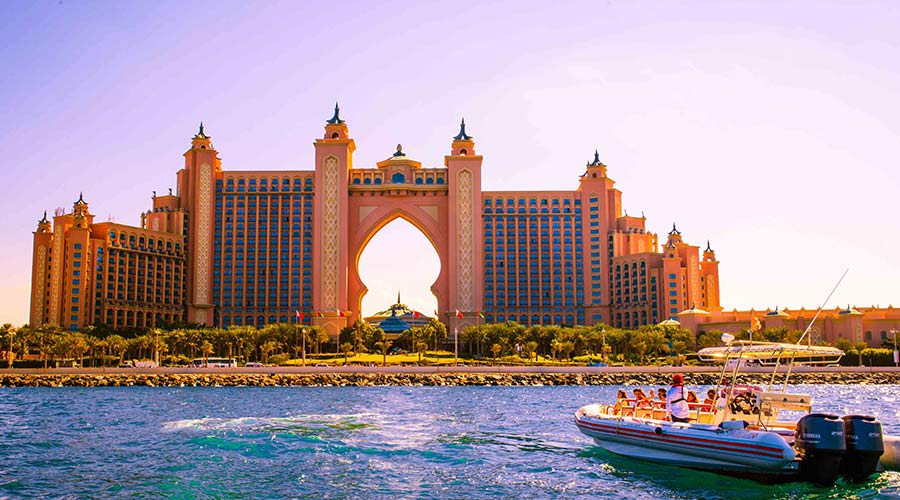love boating near atlantis palm