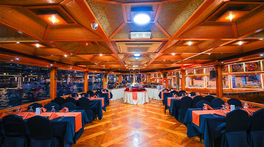 dhow cruise marina